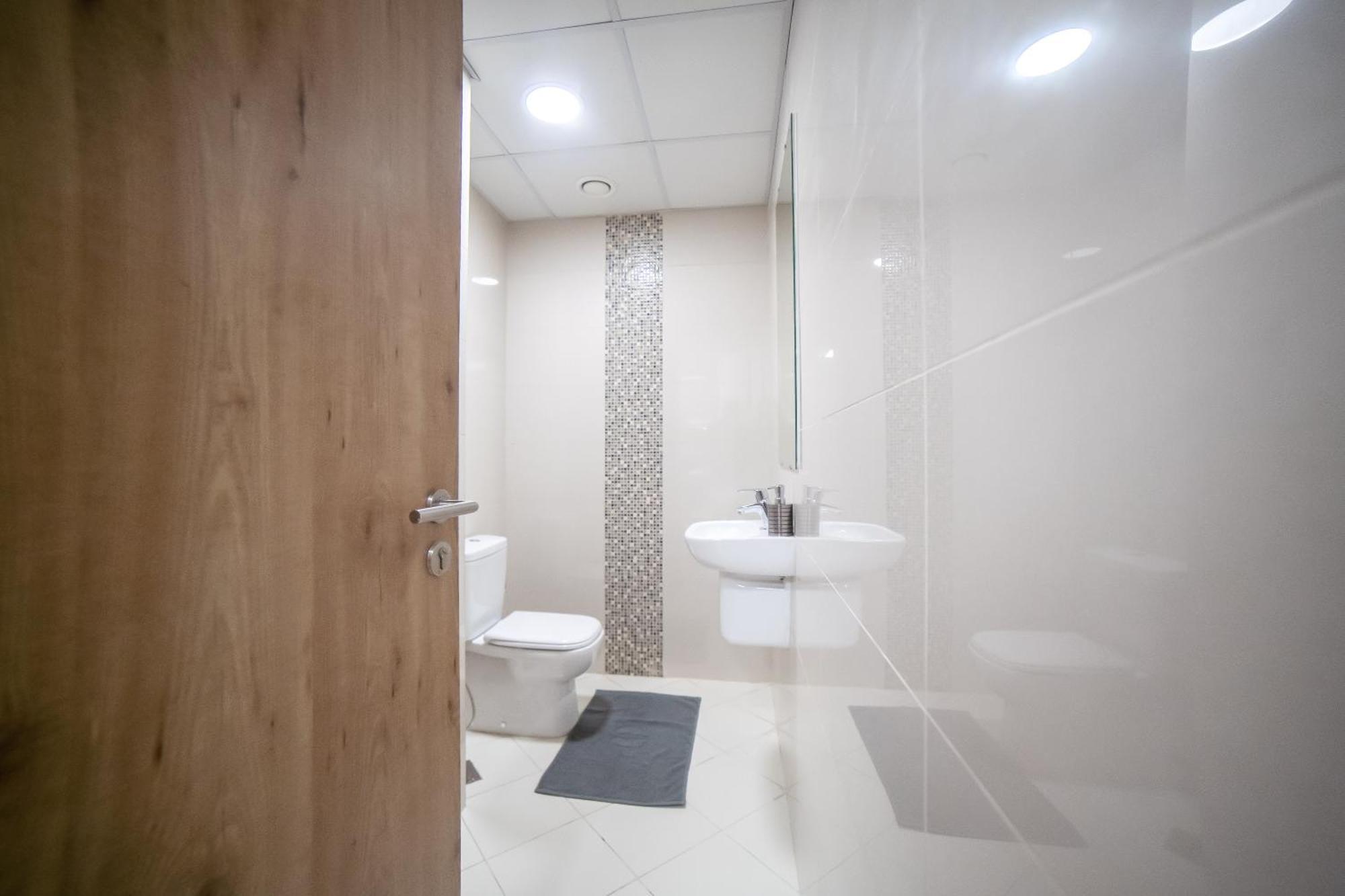 Continental Tower, Dubai Marina - Luton Vacation Homes Rum bild