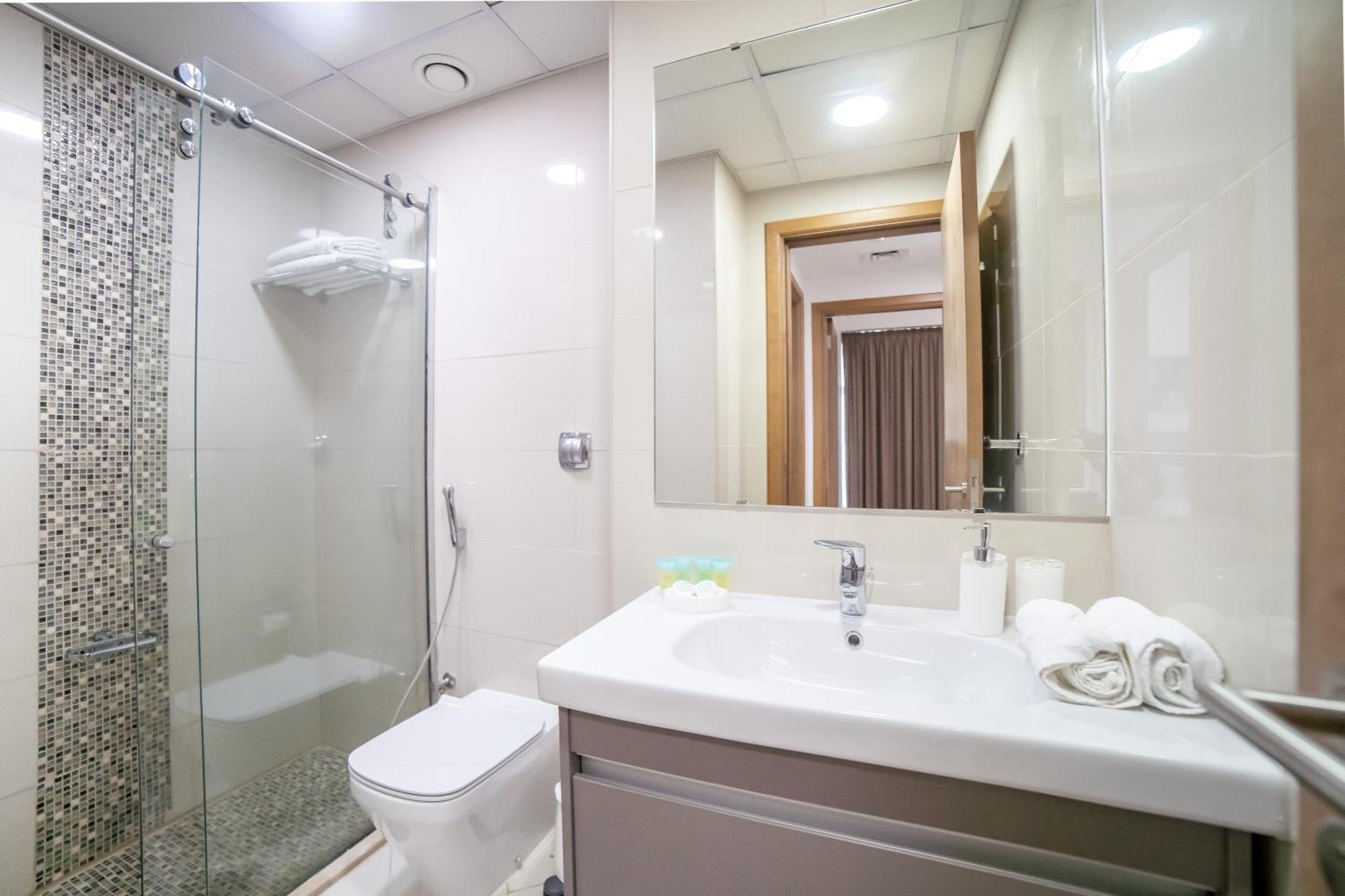 Continental Tower, Dubai Marina - Luton Vacation Homes Rum bild