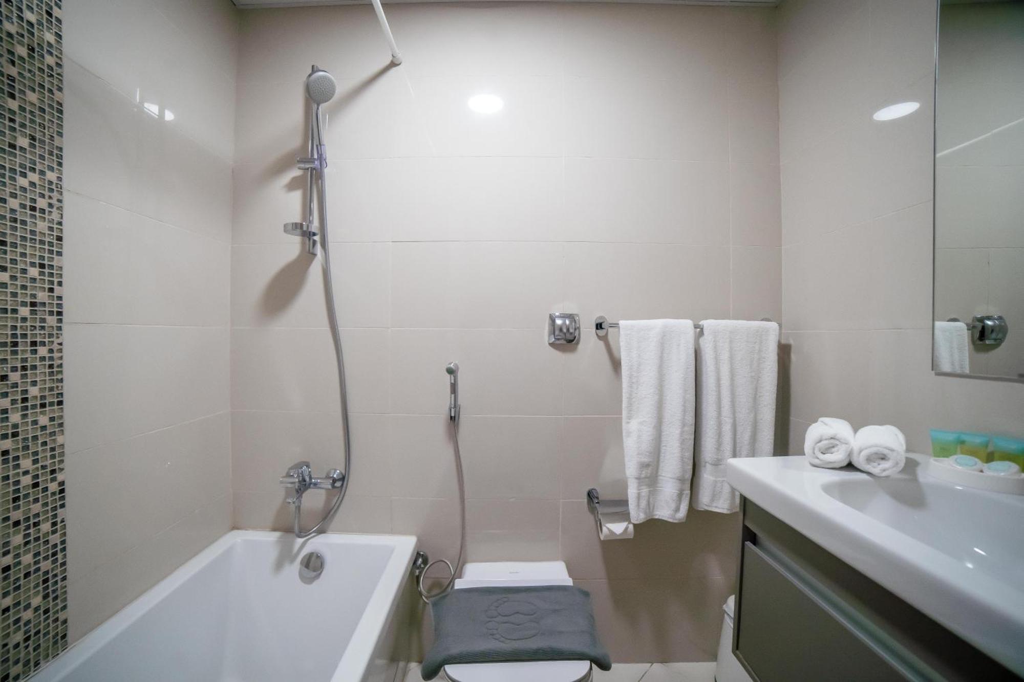 Continental Tower, Dubai Marina - Luton Vacation Homes Rum bild
